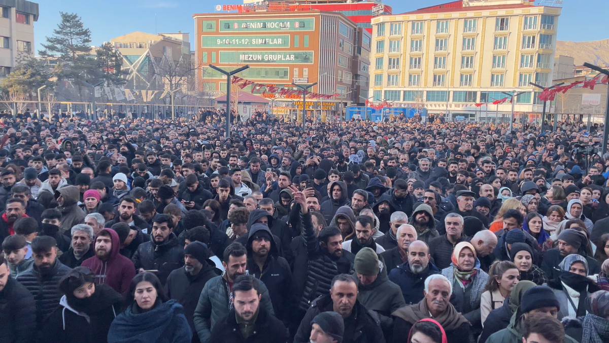 İMRALI’DAN PKK’YA SİLAH BIRAKMA VE KENDİNİ FESHETME ÇAĞRISI!